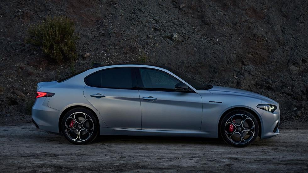 Με look α λα Tonale οι ανανεωμένες Alfa Romeo Giulia και Stelvio